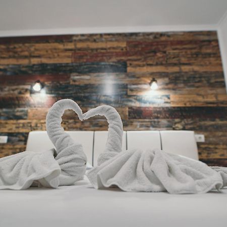 Insomnia Studio Drobeta Turnu Severin Bagian luar foto